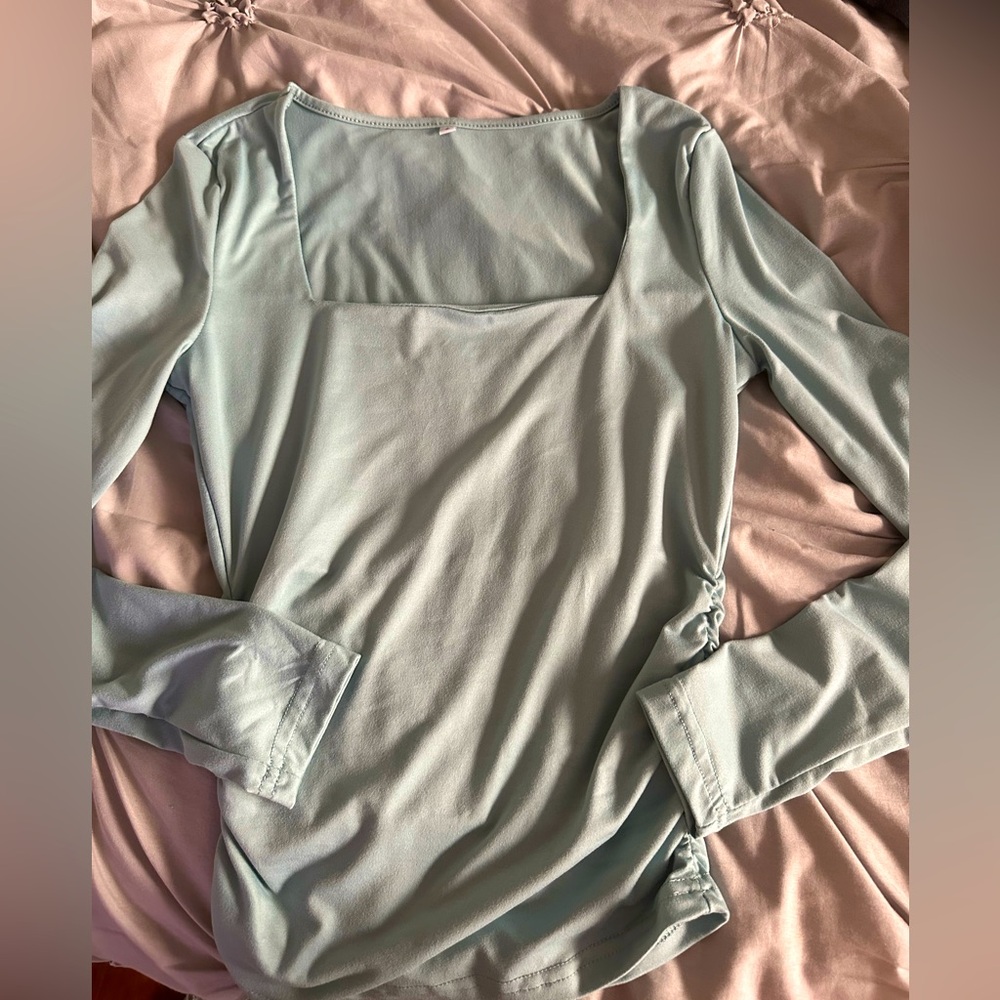 Light turquoise square neck long sleeve
